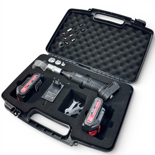Кутова акумуляторна шліфувальна машина FIXTOOL Pomogator BLACKOUT з 2 АКБ 2,5A 18V (FIX200WBAT22BK)