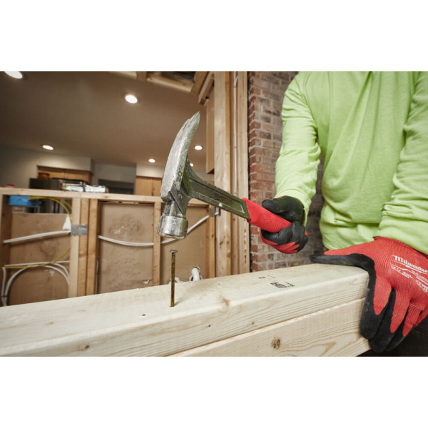 Стальной молоток с прямым гвоздодером 20 унций/570 грамм MILWAUKEE (4932478654)
