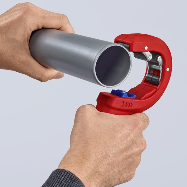 Труборез для пластиковых труб до 50мм KNIPEX DP50 (90 23 01 BK)
