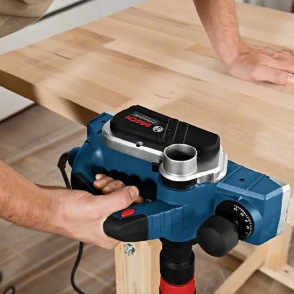 Рубанок Bosch GHO 26-82 D (06015A4301)