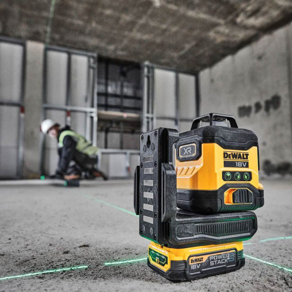 Рівень лазерний лінійний DeWALT (DCLE34031N)