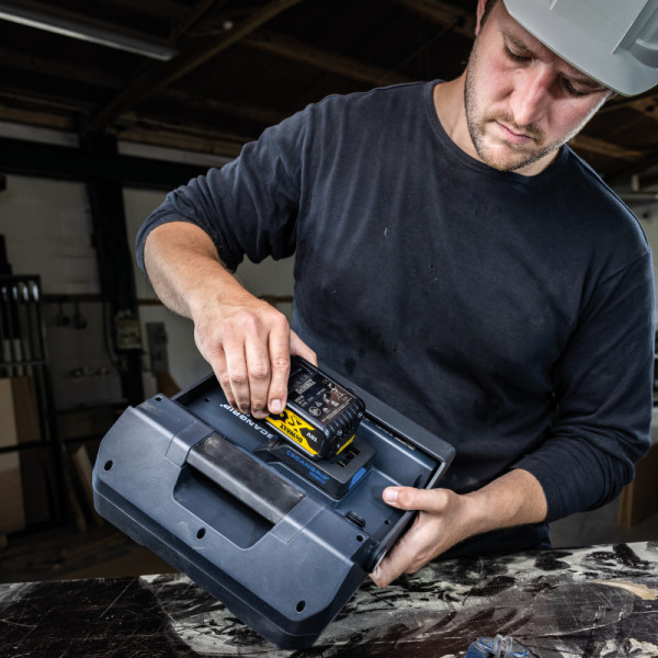 Светодиодный прожектор Scangrip Vega 4 Connect (03.6104C)