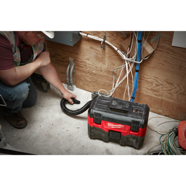 Аккумуляторный пылесос MILWAUKEE M18 VC2-0 (4933464029)