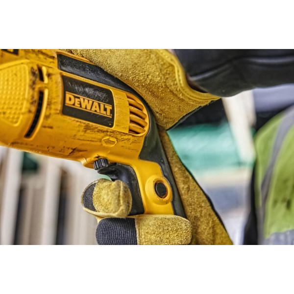 Дриль мережевий ударний DeWALT (DWD024)
