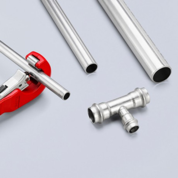Труборез KNIPEX TubiX® для медных, латунных и нержавеющих труб, 6-35 мм (90 31 02 BK)